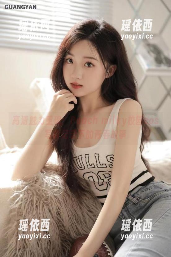 Peach milky 高清魅力重现:Peach milky校园cos写真记录下的青春故事
